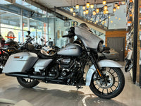Harley-Davidson Street Glide special