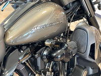 CVO Limited 117 Harley-Davidson (Bronze Armor)