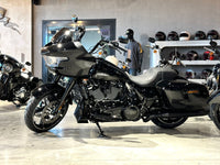 Road Glide 117 Harley-Davidson 2024 (Vivid Black/Black Trim)