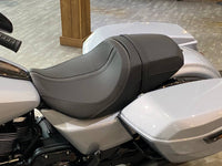 Road Glide 117 Harley-Davidson 2024 (Billiard Gray/Black Trim)