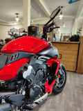 Ducati Diavel V4 (2023) RED