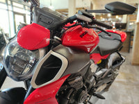 Ducati Diavel V4 (2023) RED