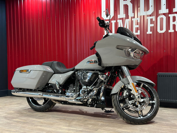 Road Glide 117 Harley-Davidson 2024 (Billiard Gray/Chrome Trim)