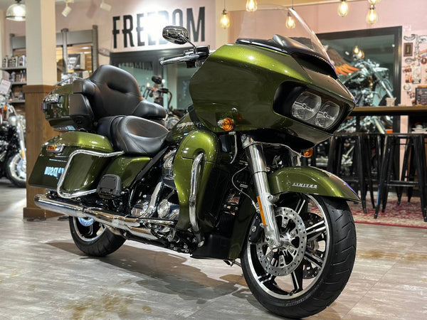 Harley-Davidson Road Glide Limited 114 2022 (Mineral green metallic)
