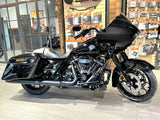 Road Glide Special 114 Harley-Davidson (Black Option)